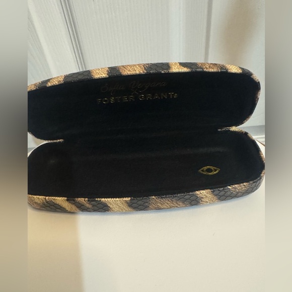 Leopard Print Eyeglasses Case! - Picture 2 of 6